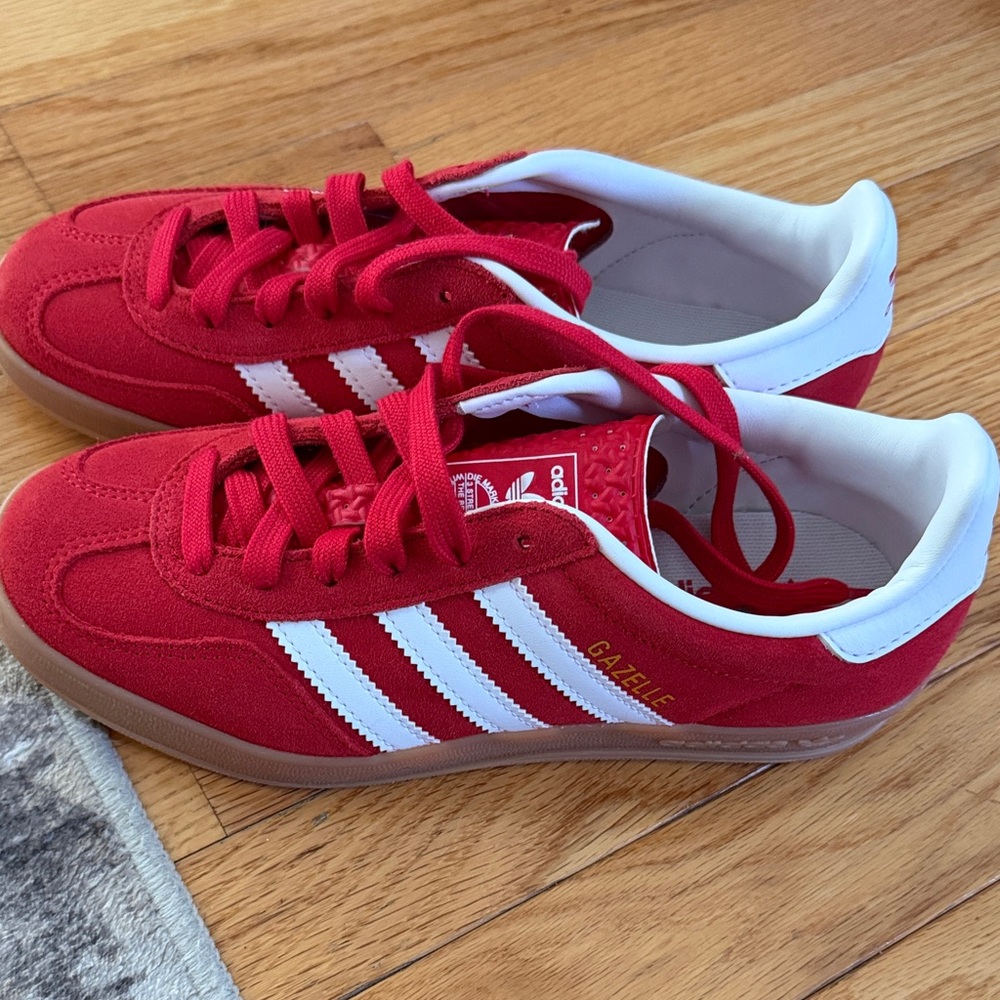 adidas Gazelle Red White Athletic Shoesred indoor youth gazelles